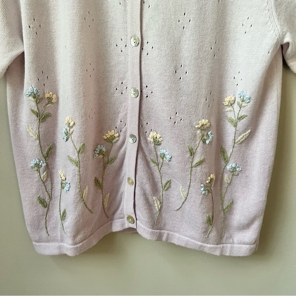 Vintage Lilac Purple Cardigan Sweater Women’s Medium Dainty Floral Embroidered - Picture 5 of 12